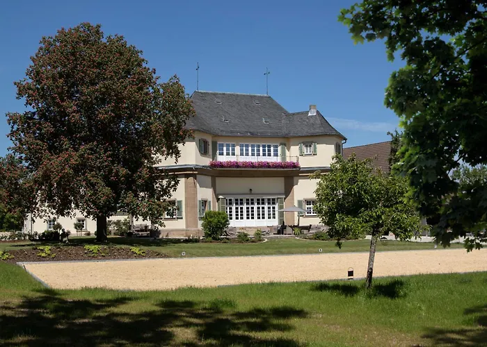 Schloss Falkenhaus Bad Berneck im Fichtelgebirge